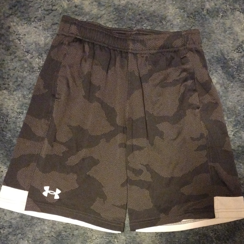 Under Armour Youth Dark Camo Athletic Shorts - Picture 1 of 5